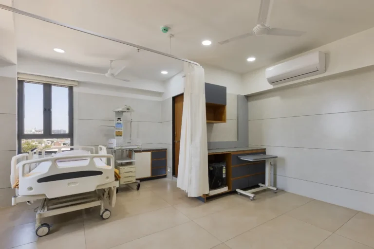 Private patient room at Shrey Hospital